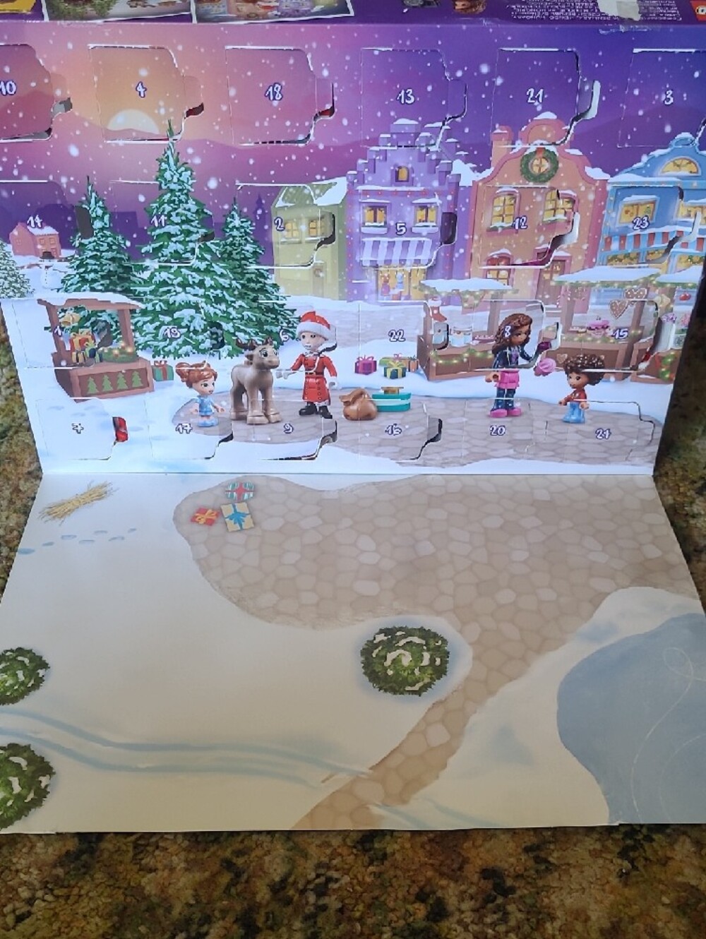 USED-FRIENDS LEGO Advent Calendar, Pieces Included - Picture 2 of 4